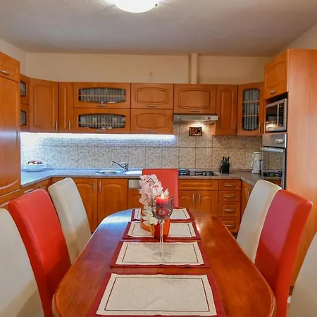 Hotel Lovro In Imotski, Private Pool 3*
