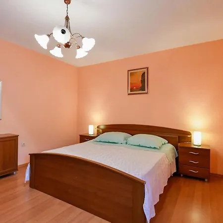 Hotel Lovro In Imotski, Private Pool Gornji Vinjani